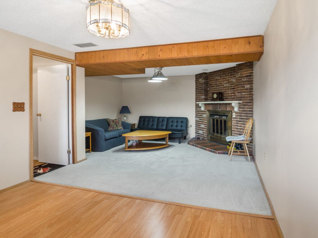 93 Crawford downstairs